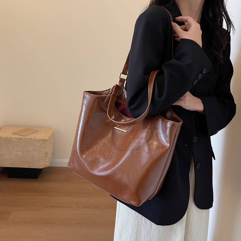 New fashion retro commuter tote bag senior sense handbag shoulder bag