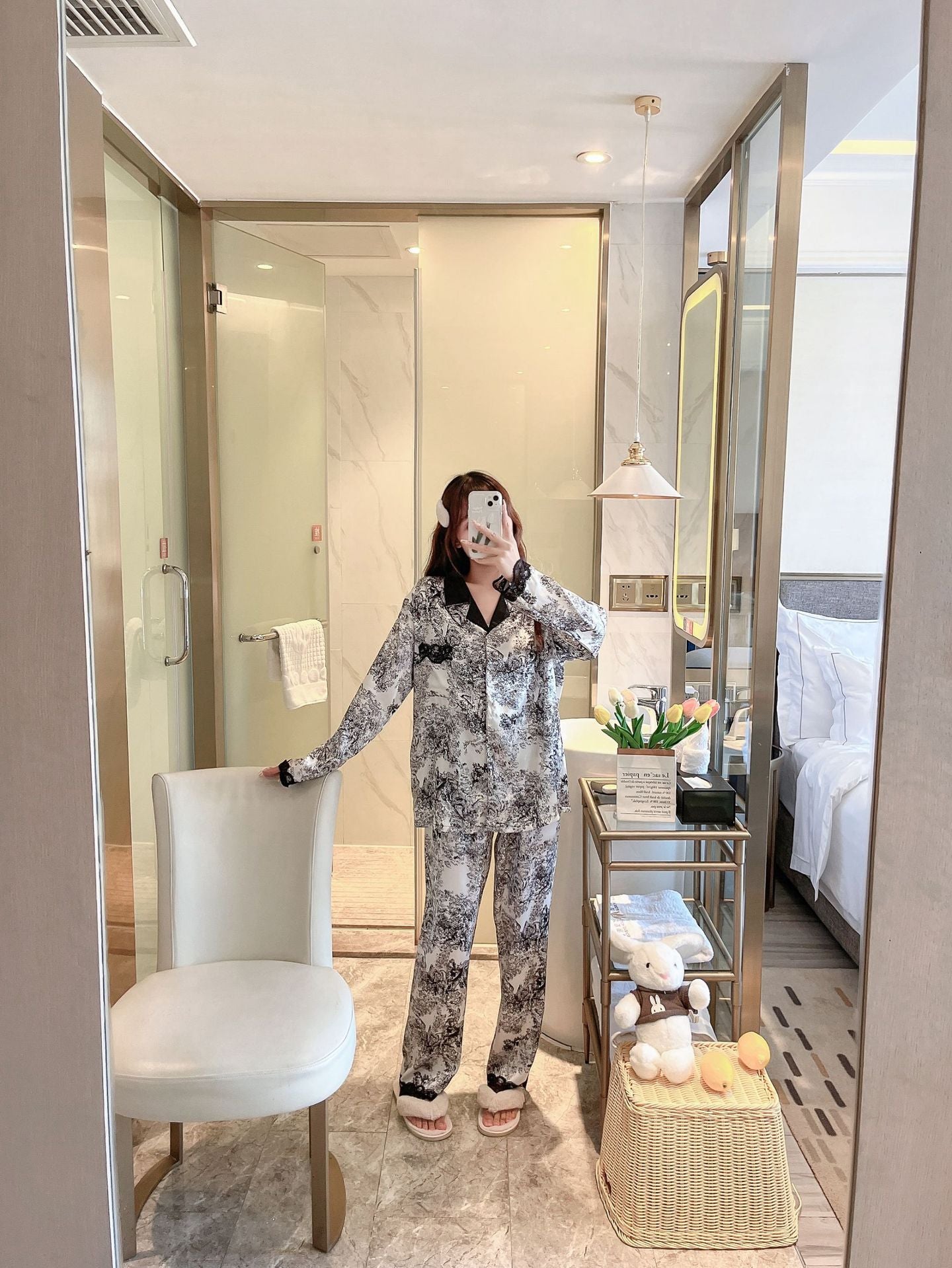 （30% Off Any Two Items）New women's pajamas ice silk long-sleeved silk thin section of the spring and fall home clothing suit