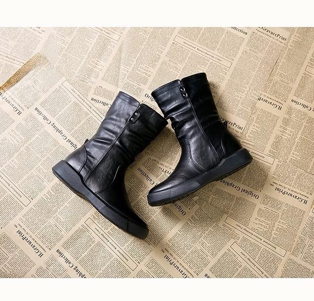 （25% off any two items）Autumn and winter large size round toe flat heel women's Martin boots wholesale